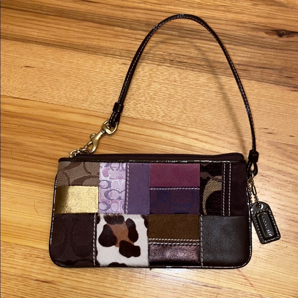 Coach printed wristlet - Picture 2 of 3